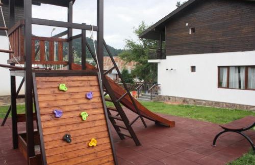 Bakuriani Villa | Top Rated Villa in Bakuriani Center for Family Getaways