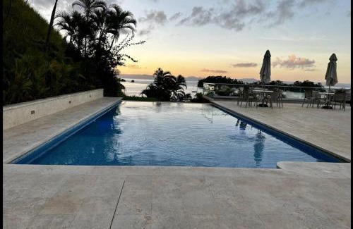 Samana Apartment | Best Waterfront Whale View King Bed studio