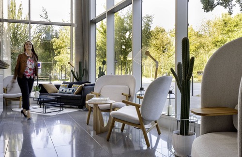 La Courrouze Hotel | Relax at Best Western Plus Hotel Isidore - 4-Star Stay