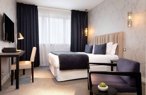 La Courrouze Hotel | Relax at Best Western Plus Hotel Isidore - 4-Star Stay
