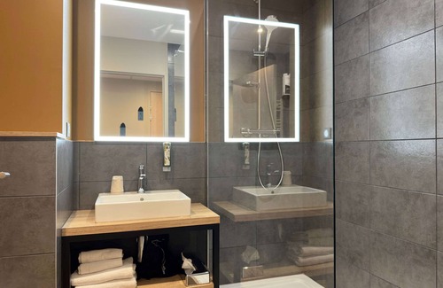 Saint-Jean-de-Maurienne Hotel | Inviting Best Western Hotel Coeur de Maurienne Awaits You