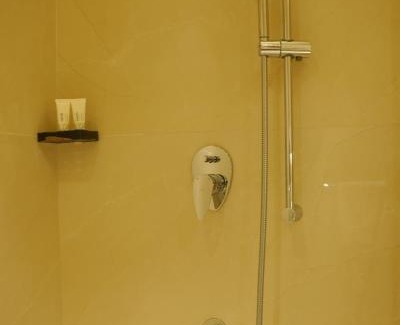 Amritsar Hotel | Comfortable Stay at AH1 Hotel with Family-Friendly Amenities