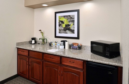 Neosho Hotel | Family-Friendly Getaway at Best Western Big Spring Lodge