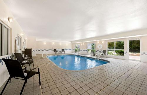 College Station Hotel | Discover Best Western Bryan College Station with Pool Access