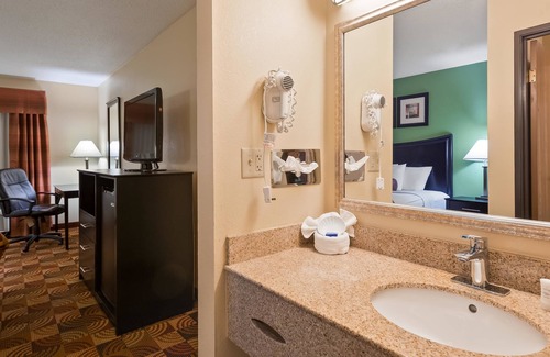 Canal Winchester Hotel | Cozy Stay at Best Western Canal Winchester Inn near Columbus