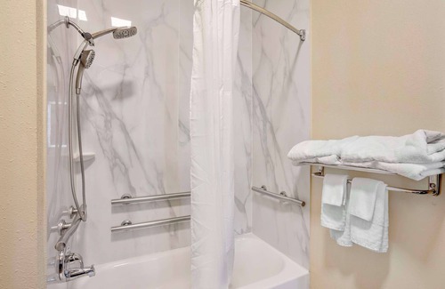 Carlisle Hotel | Family-Friendly Stay at Best Western Carlisle with Pool & Spa