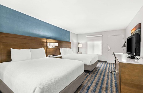Otay Hotel | Discover Best Western Chula Vista with Pool & Spa Amenities