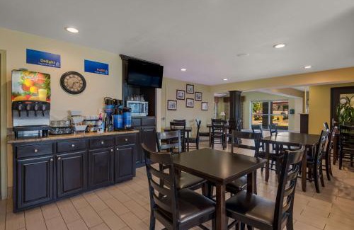 Cottage Grove Hotel | Top-Rated Best Western Cottage Grove Inn with Pool & Hot Tub