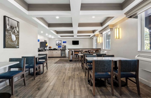North Dartmouth Hotel | Comfortable Getaway at Best Western Dartmouth-New Bedford