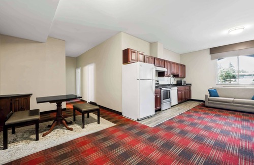 North Dartmouth Hotel | Comfortable Getaway at Best Western Dartmouth-New Bedford