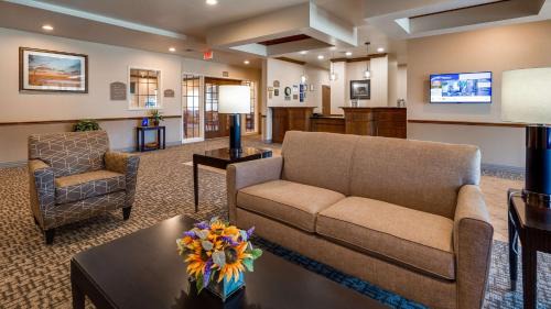 Scott City Hotel | Comfortable Stay at Best Western El-Quartelejo Inn & Suites