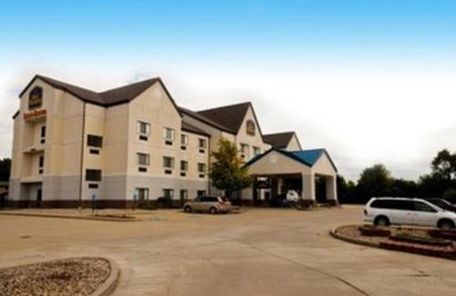 Simonton Lake Hotel | Ideal Stay at Best Western Elkhart Inn & Suites with Pool