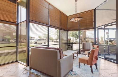 Mountain Home Hotel | Experience Comfort at Best Western Foothills Inn