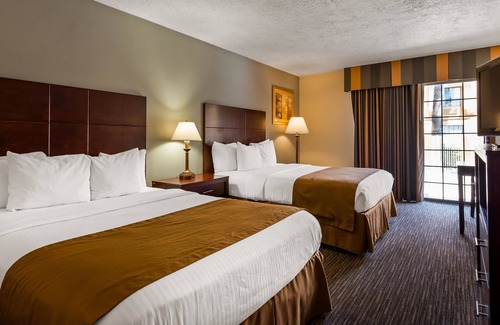 Green Valley Hotel | Guest Favorite: Best Western Green Valley Inn with Pool