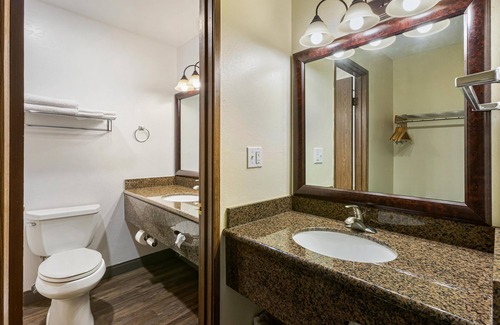 Tonopah Hotel | Discover Best Western Hi-desert Inn: Guest Rated 9/10