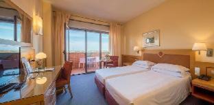 Zona XXX Castel Fusano Hotel | Oceanfront Bliss at Best Western Hotel I Triangoli