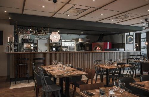 Kramfors Hotel | Pet-Friendly Hotel Kramm with Family Amenities and Dining
