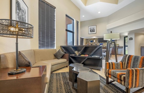 Chandler Hotel | Guest-Favorite Best Western Inn of Chandler with Pool & Spa