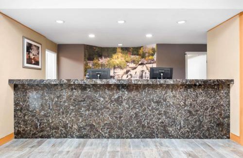 Owen Sound Hotel | Pet-Friendly Retreat at Best Western Inn On The Bay
