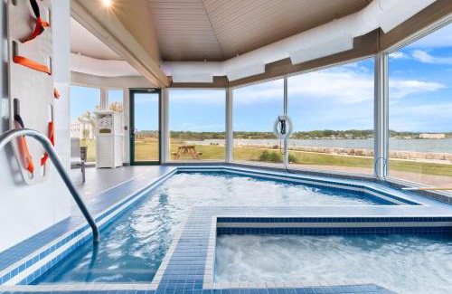 Owen Sound Hotel | Pet-Friendly Retreat at Best Western Inn On The Bay