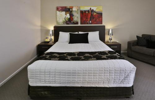 Maryborough Hotel | Discover Best Western Kimba Lodge: 4-Star Family-Friendly Stay