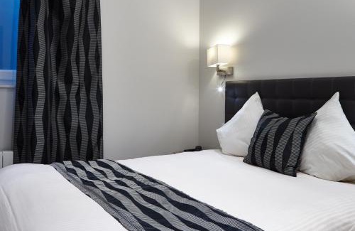 Honfleur Hotel | Prime Location: Best Western Le Cheval Blanc by the Port