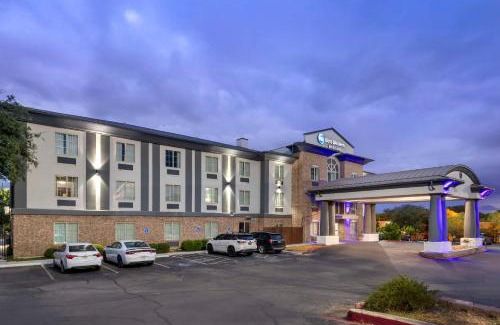 Wetmore Hotel | Convenient Stay at Best Western Near Six Flags & Medical Center