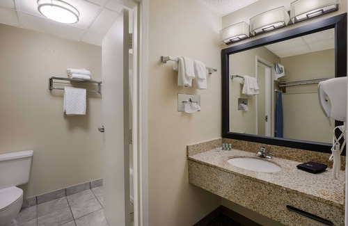 Blairsville Hotel | Comfortable Stay at Best Western Milton Inn with Breakfast