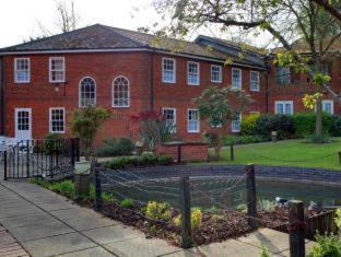 Aspley Guise Hotel | Discover Moore Place Hotel with Family-Friendly Amenities