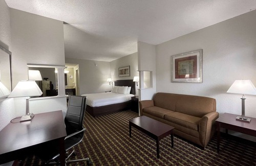 Clewiston Hotel | Discover Best Western Of Clewiston: Family-Friendly Retreat