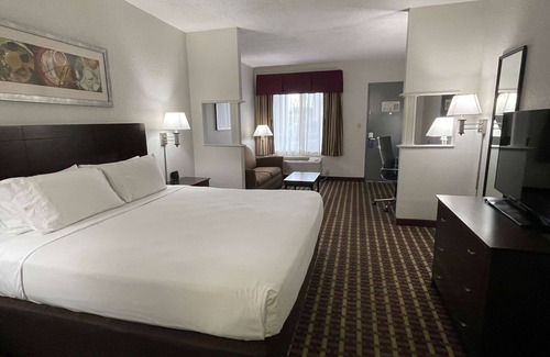 Clewiston Hotel | Discover Best Western Of Clewiston: Family-Friendly Retreat