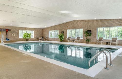 Hartland Hotel | Pet-Friendly Getaway at Best Western of Hartland