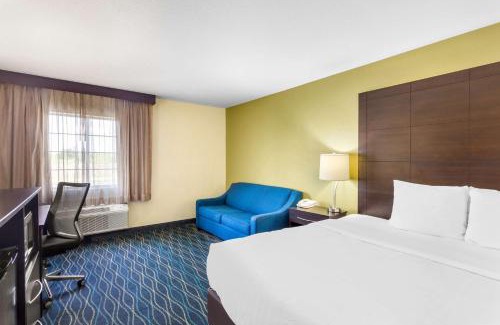 Oglesby Hotel | Pet-Friendly Comfort at Best Western Oglesby Inn