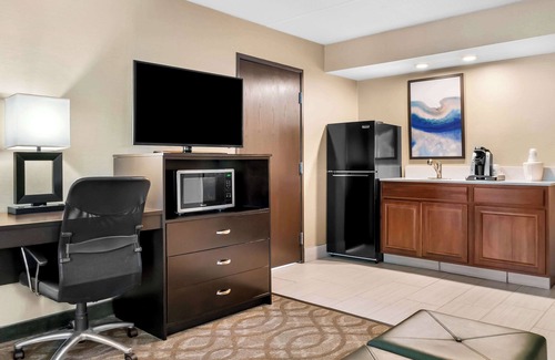 Okemos Hotel | Eco-Friendly Stay at Best Western Okemos/East Lansing
