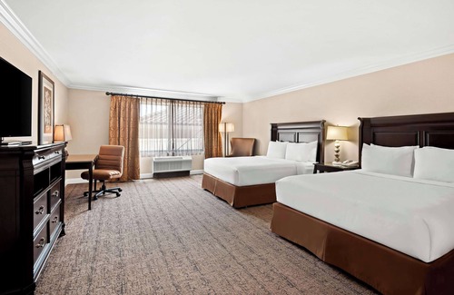 Ontario Hotel | Discover Best Western Ontario Mills Mall: Family-Friendly Stay