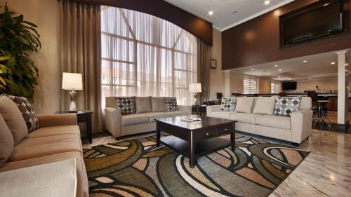 East Pasadena Hotel | Discover Comfort at Best Western Pasadena Royale Inn & Suites