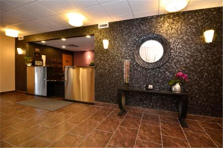 Plover Hotel | Discover the Best Western Plover-Stevens Point Hotel