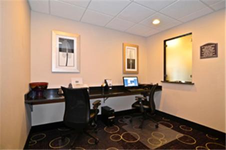 Plover Hotel | Discover the Best Western Plover-Stevens Point Hotel