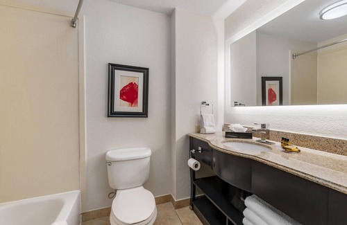 North Little Rock Hotel | Cozy Stay at Best Western Plus JFK Inn & Suites