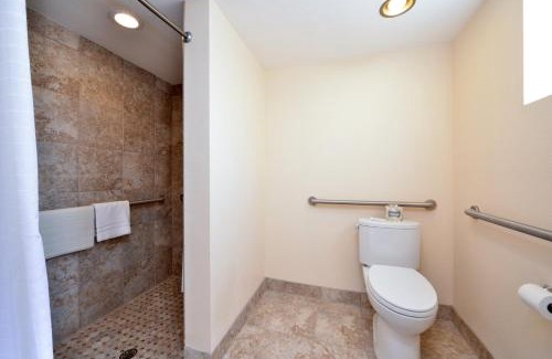 Kingman Hotel | Pet Friendly Suites at Best Western Plus A Wayfarer's Inn