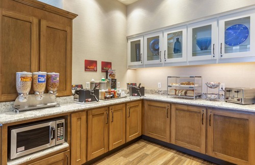 Kingman Hotel | Guest Rated 9.4: Best Western Plus A Wayfarer's Inn