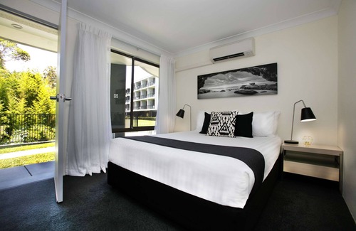 Charlestown Hotel | Stay at Best Western Plus Apollo International Hotel: 4-Star Comfort