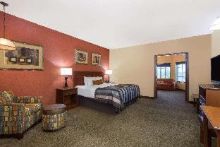 Appleton Hotel | Relax at Best Western Plus Appleton Airport Mall Hotel