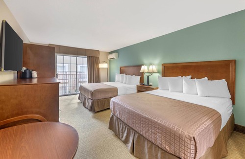 Schertz Hotel | Top Rated Best Western Plus Atrium Inn with Pool & Spa