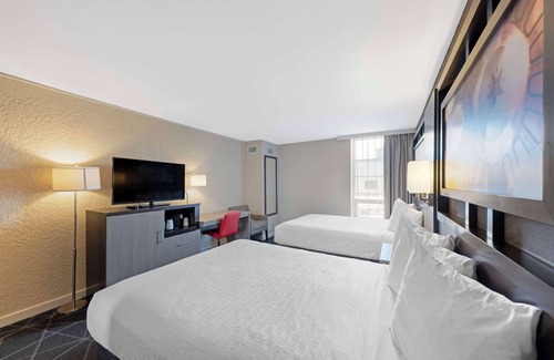 North Loop Hotel | Discover Best Western Plus Austin Central with Pool & Spa