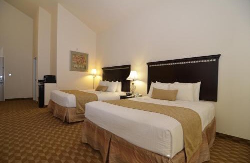 Battle Ground Hotel | Guest Favorite: Best Western Plus Battleground Inn & Suites