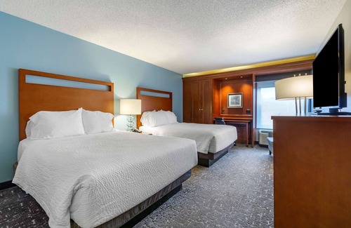 Bellingham Hotel | Top-Rated Best Western Plus Bellingham with Spa & Pool