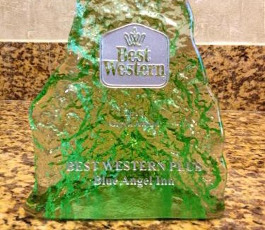 Pine Forest Hotel | Oceanfront Comfort at Best Western Plus Blue Angel Inn