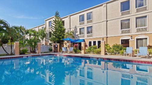 Bradenton Hotel | Family-Friendly Retreat at Best Western Plus Bradenton