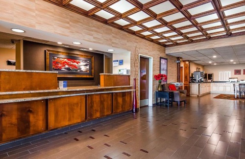 Monticello Hotel | Discover Comfort at Best Western Plus Brandywine Inn & Suites